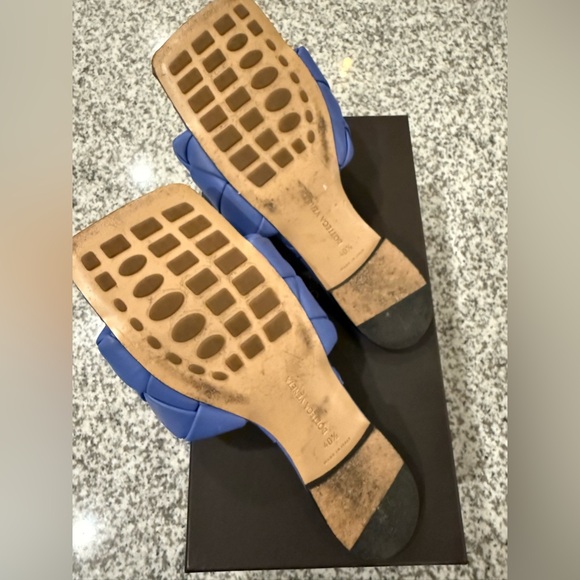 Bottega Veneta Lido Flat Sandals – Size 40.5 (Fits US 10) - Picture 4 of 4